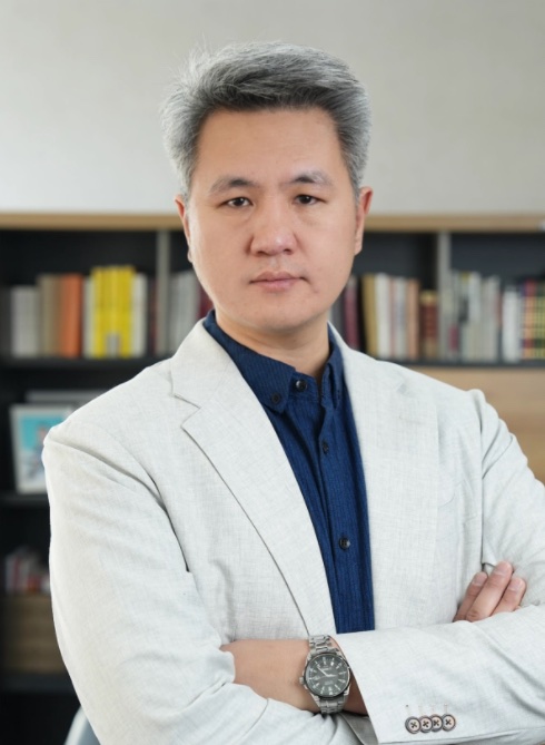 李泳霄主任律师